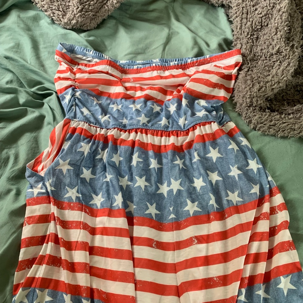 Shorts romper - Picture 3 of 3